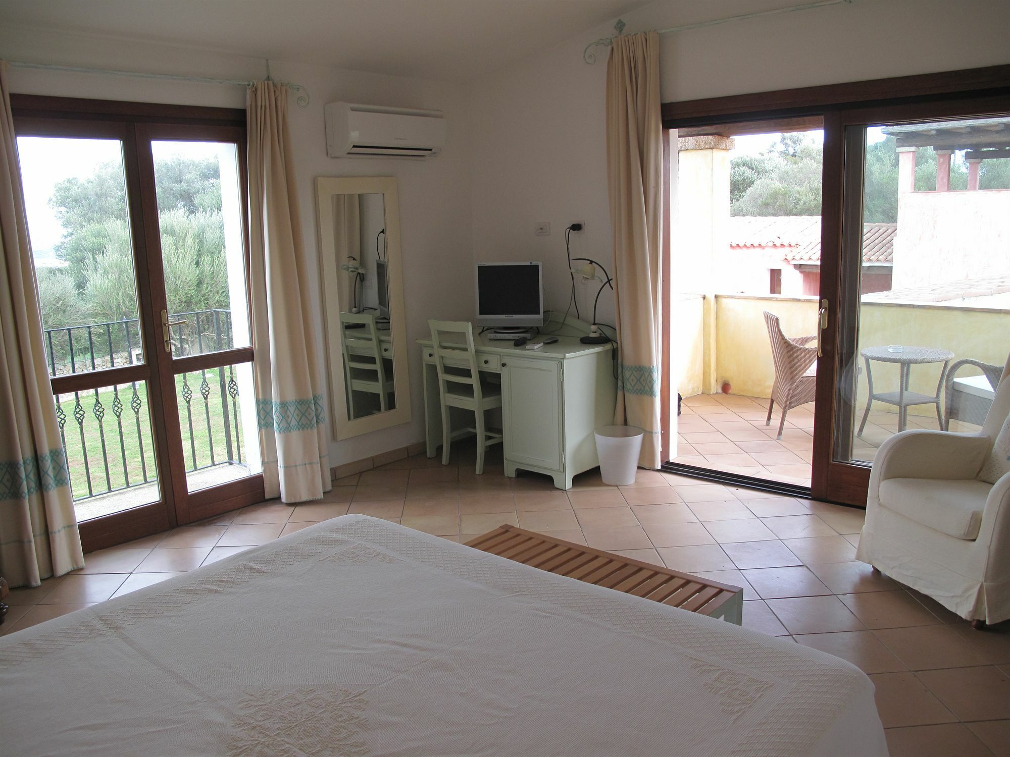 Jaddhu Agriturismo Country Resort อาร์ซาเคนา ภายนอก รูปภาพ